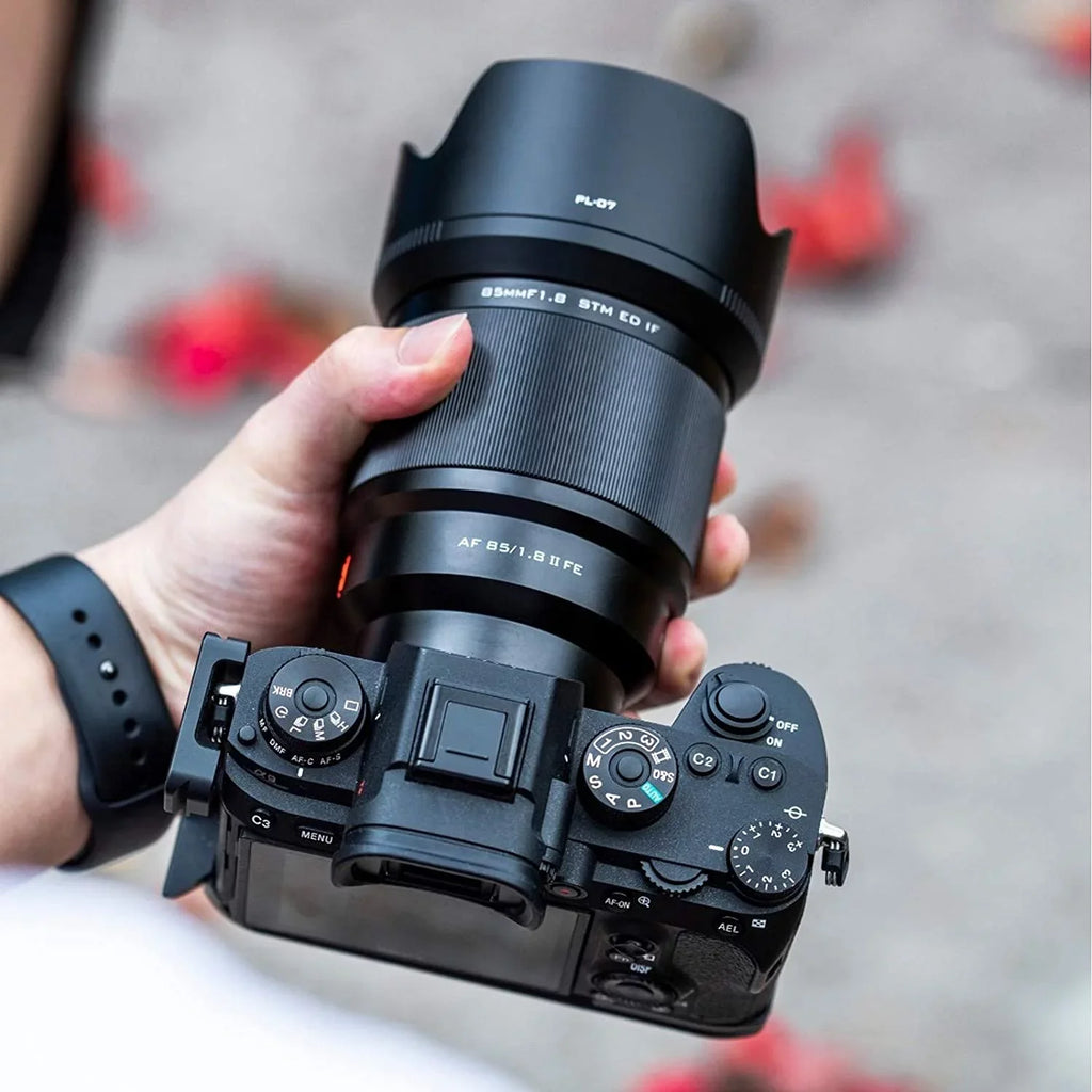 Viltrox 85mm F1.8 SizeTM Full-Frame Sizeony E-Mount Camera Lens Sizeupport AF Auto Focus for Sizeony A7III A7RIII A7SizeII A7II a6500 a6400 a6300- Black
