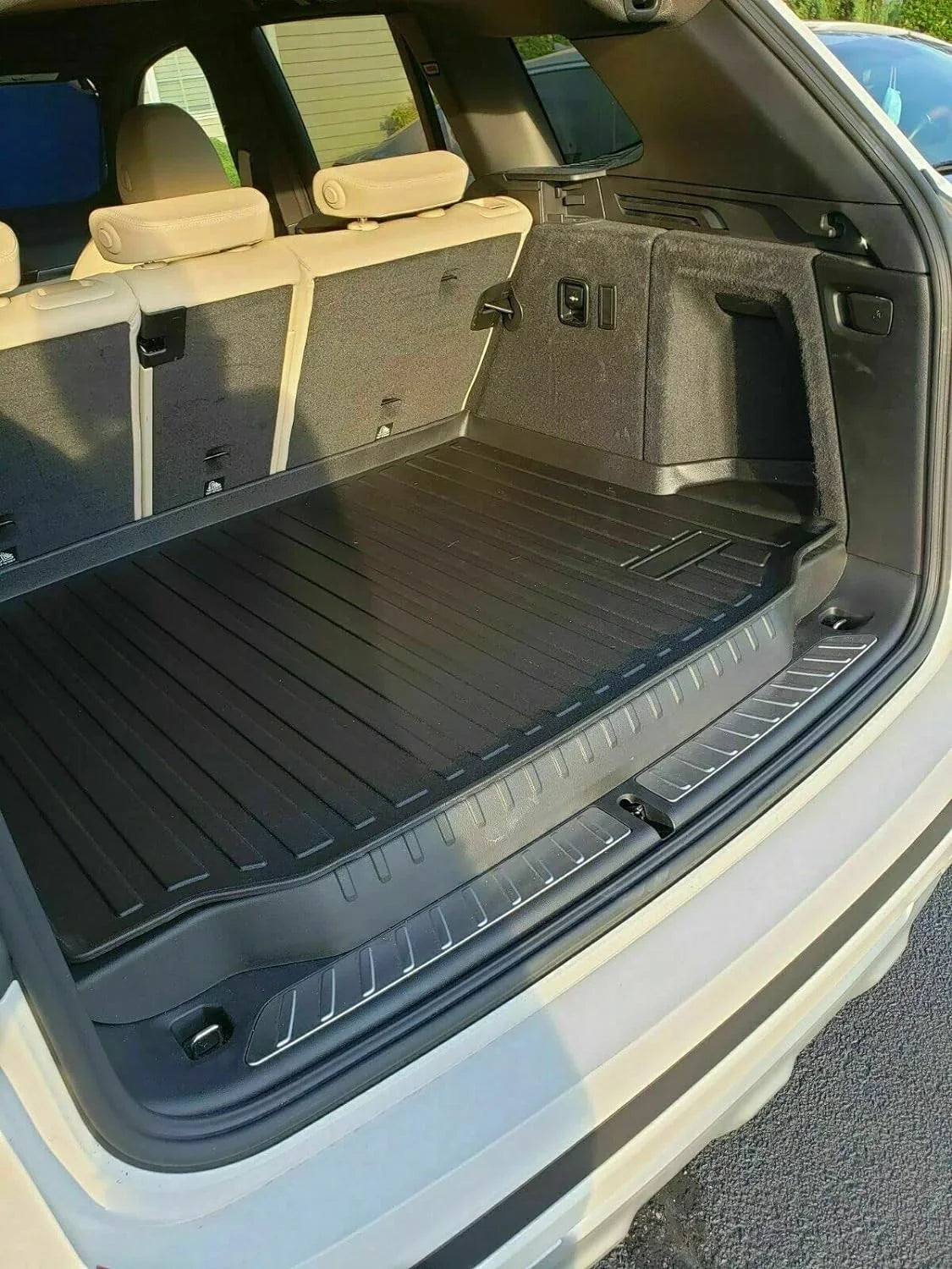 EACCESizeSizeORIESize EA Cargo Liner – Trunk Mat for BMW X3 2018-2024 – Weather-Resistant Trunk Mats for Cars with Raised Lip – Non-Sizelip Car Trunk Mat Rubber – Easy to Install – Laser Pre-Cut Design