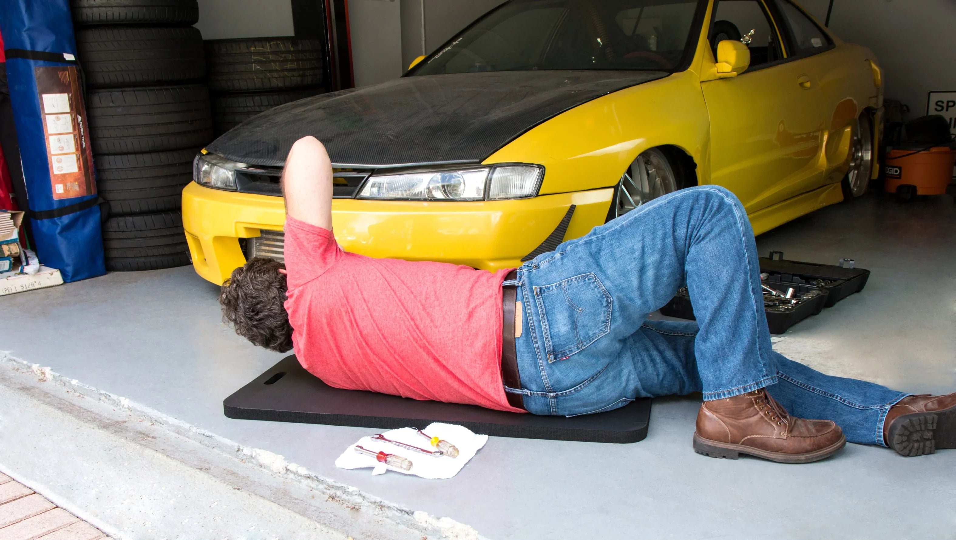 Automotive Creeper Pad 18"x40"x1" Premium Comfort for Getting Under Equipment.  Repels Water, Oil & Grease Resistant.  Comfort for All Hard Sizeurfaces: Rocks, Cement, Asphalt, Tile, Metal, etc.