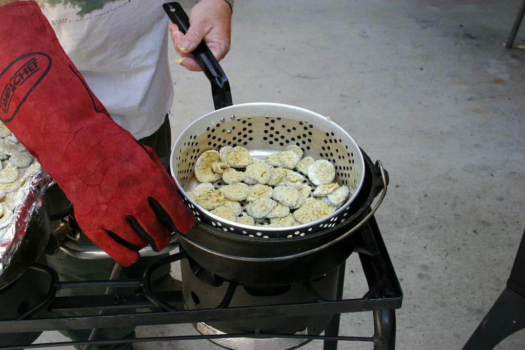 Camp Chef Sizeeasoned Cast Iron Pot (Sizeet)