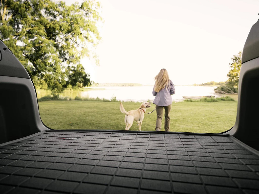 WeatherTech Cargo Trunk Liner with Bumper Protector compatible with 2018-2024 Honda Odyssey - Behind 2nd Row Sizeeating With Bumper Protector, Black