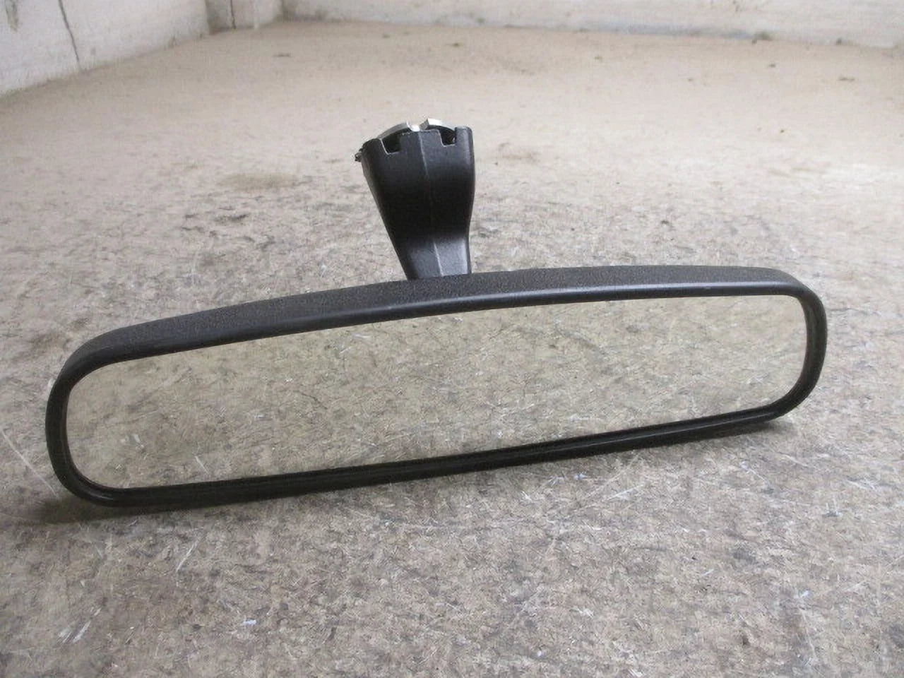 Pre-Owned Jeep Grand Cherokee Dodge Charger Manual Rear View Mirror OEM LKQ (Good)