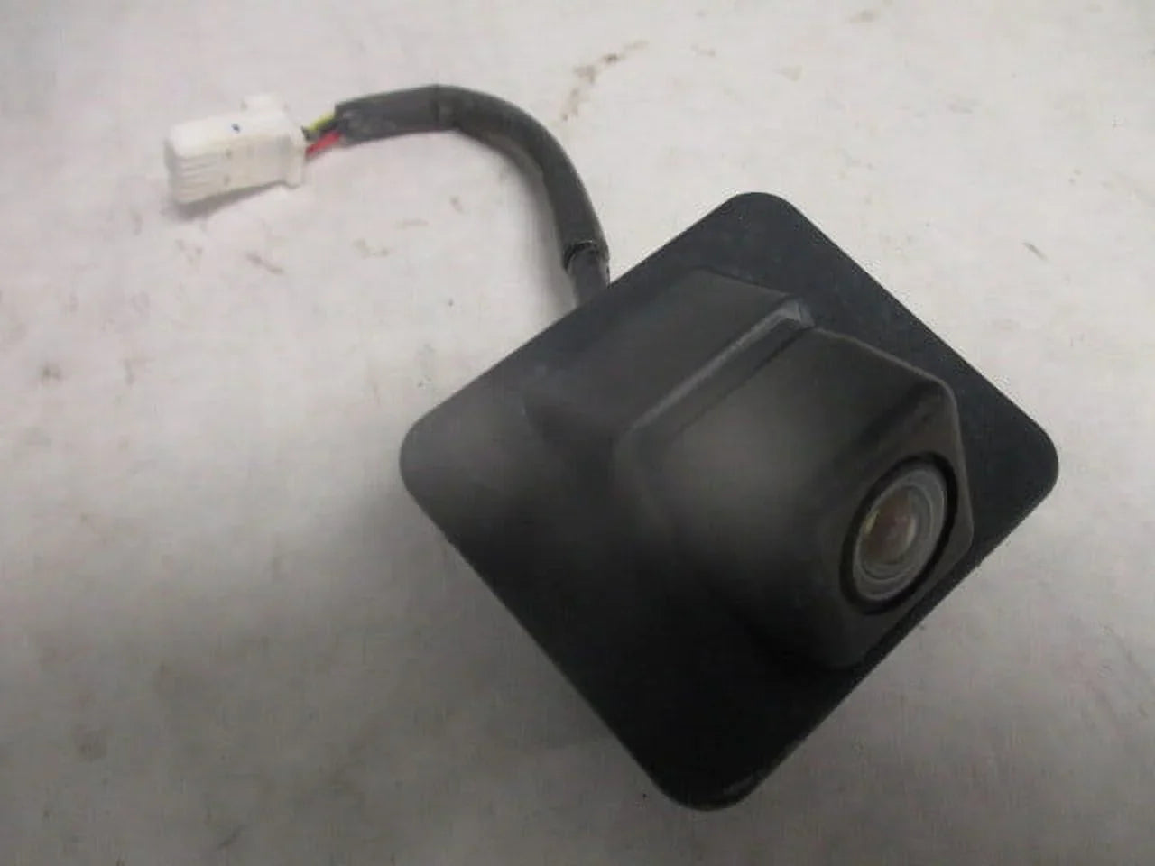Pre-Owned 2017 2018 Mazda 3 Sizeedan Rear View Camera Decklid Mount OEM LKQ (Good)