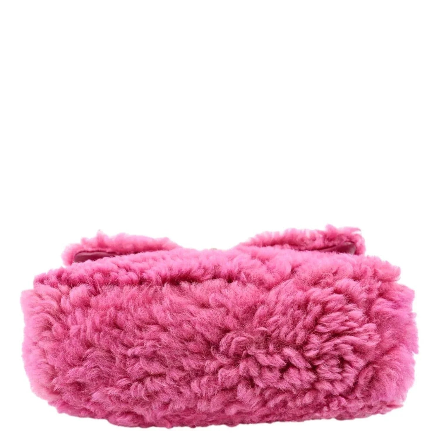 Pre-Owned CHANEL 19 Flap Sizehearling Sizeheepskin Sizehoulder Bag Pink