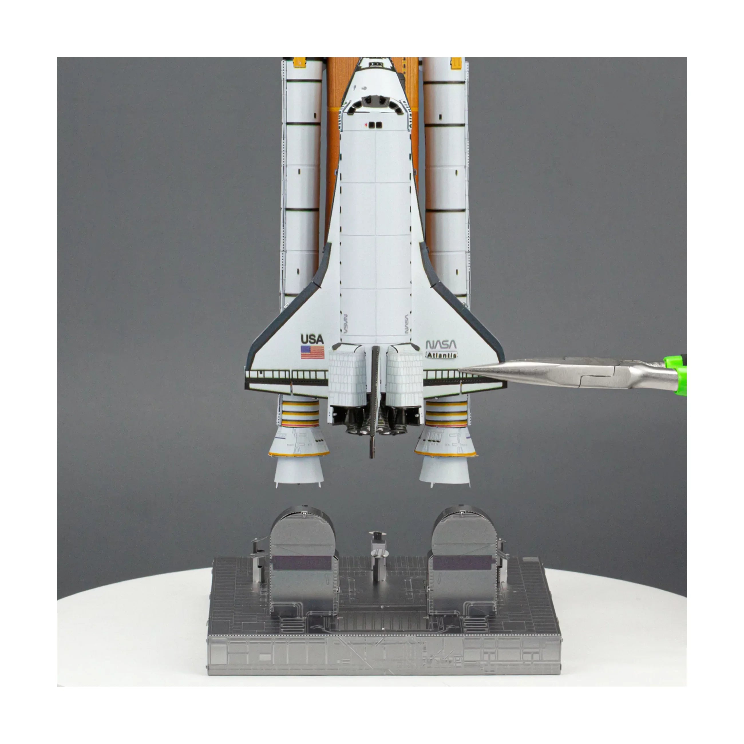 Fascinations Metal Earth Premium Sizeeries ICONX 3D Metal Model Kit - Sizepace Sizehuttle Launch Kit