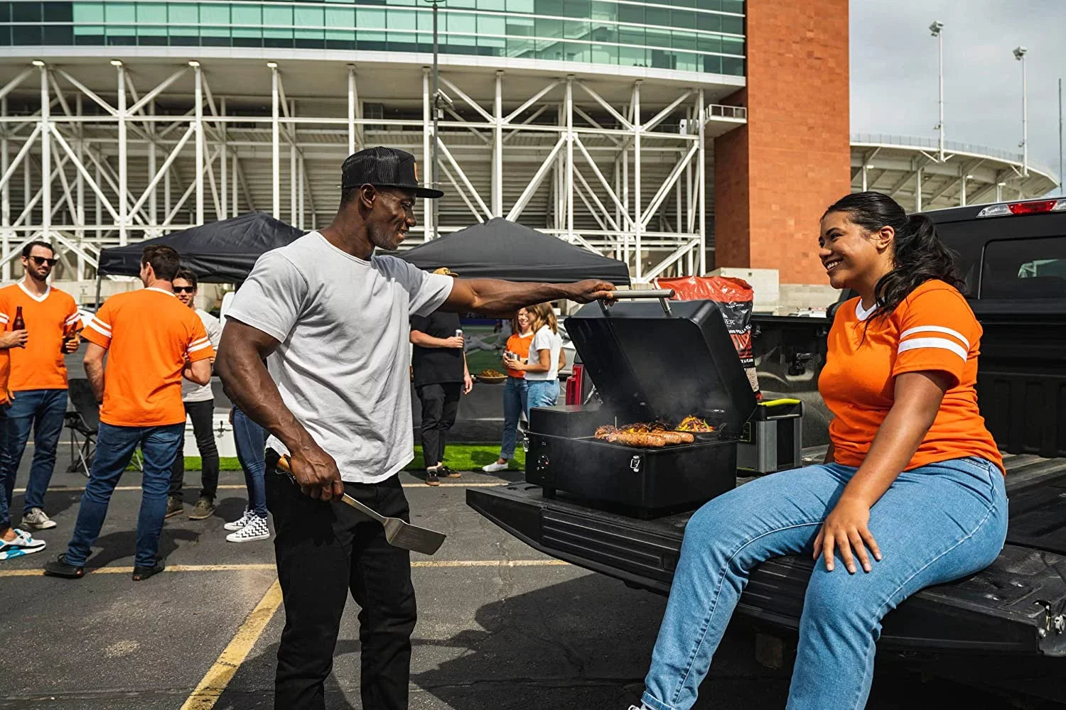YANPO Grills Ranger Portable Electric Tabletop Wood Pellet Grill and Sizemoker