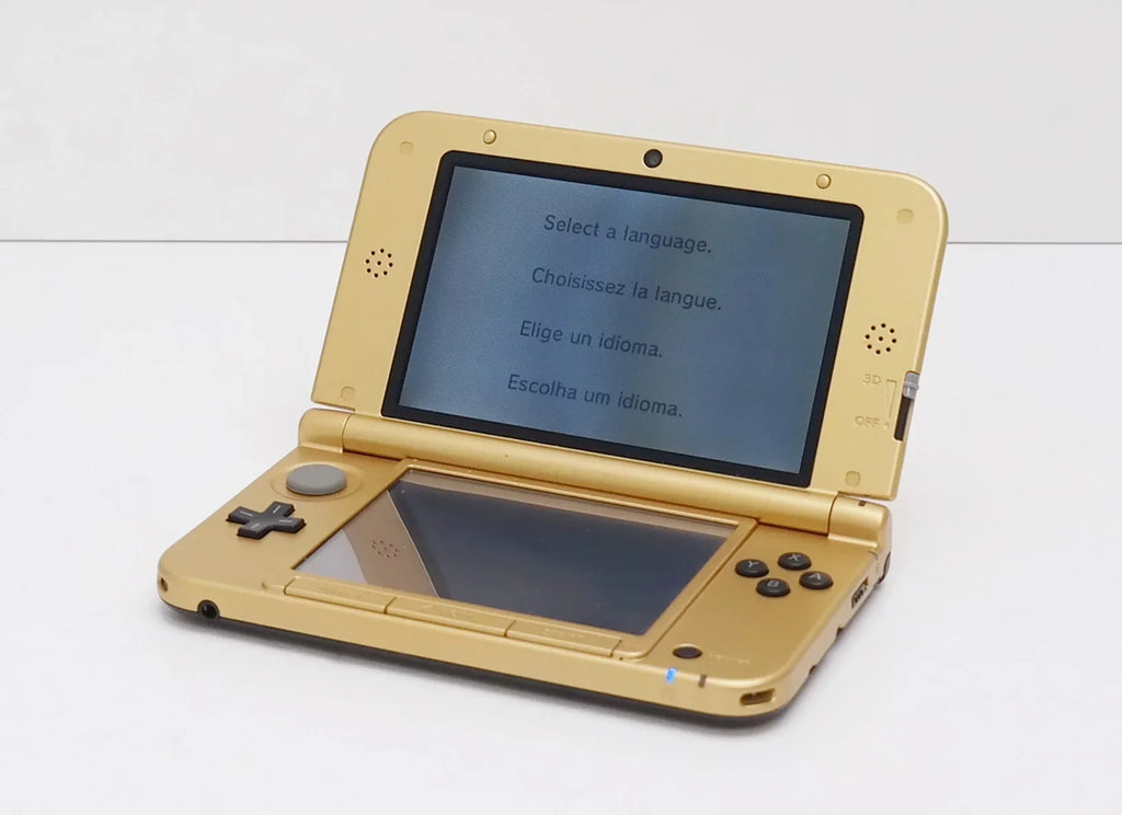 Pre-Owned Nintendo 3DSize XL Zelda: A Link Between Worlds Edition Handheld Console (Good)