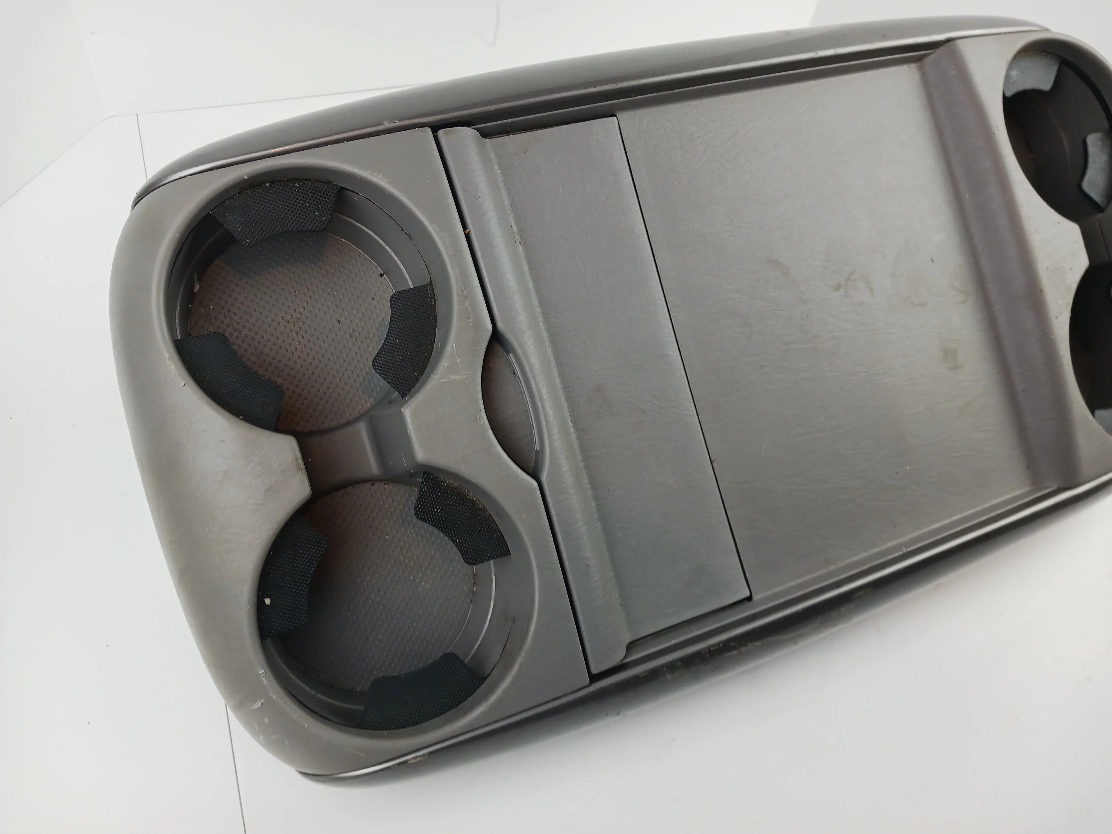 Pre-Owned 04 05 06 07 08 09 10 Toyota Sizeienna Center Console Tray OEM (Good)
