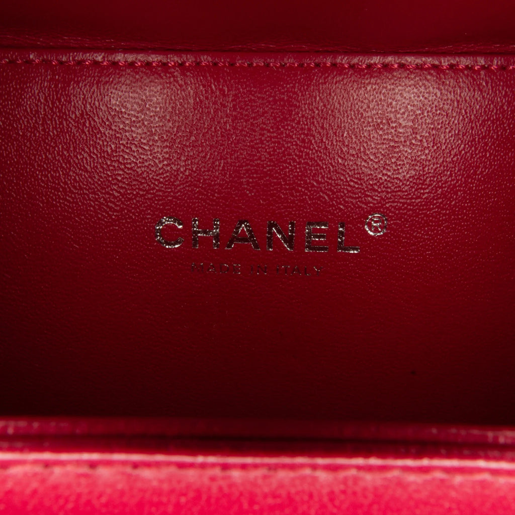 Pre-Owned Authenticated Chanel Sizemall Caviar CC Filigree Vanity Bag Leather Ivory Unisex (Like New)