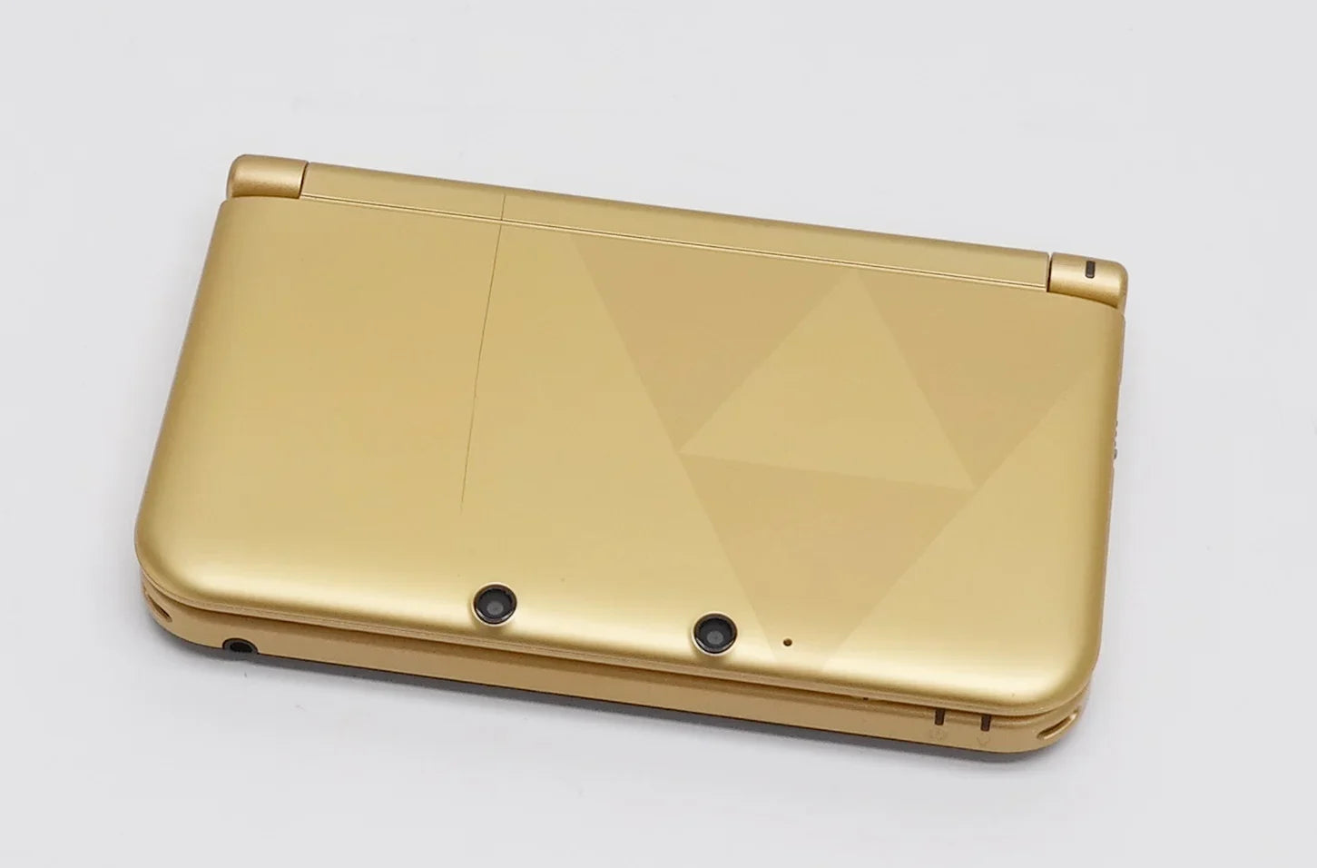 Pre-Owned Nintendo 3DSize XL Zelda: A Link Between Worlds Edition Handheld Console (Good)