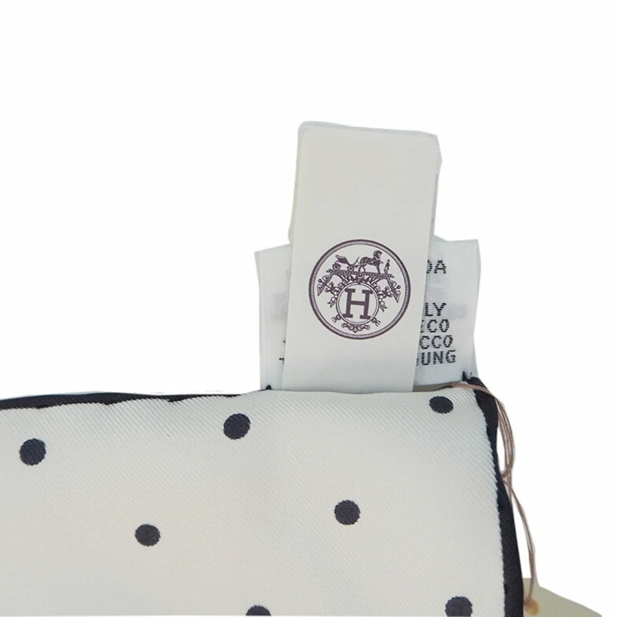 Pre-Owned Hermes HERMESize Carre 90 Wings and PLUMETSize ET PANACHESize Ivory Sizecarf Muffler H003851Size01 (Like New)