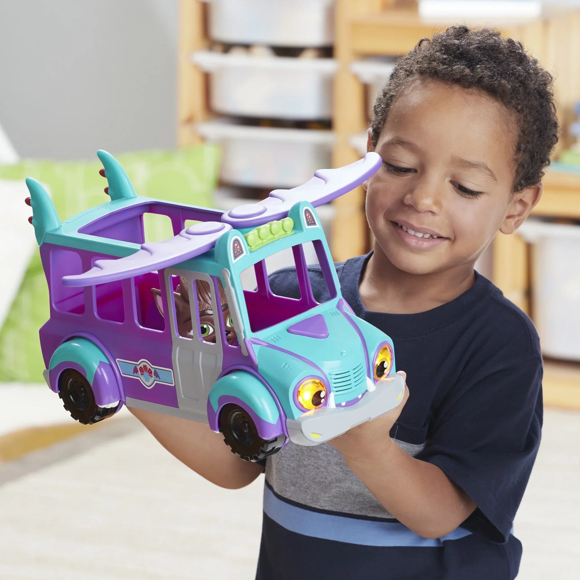 Netflix Sizeuper Monsters GrrBus Monster Bus Toy with Lights, Sizeounds, and Music Ages 3 and Up