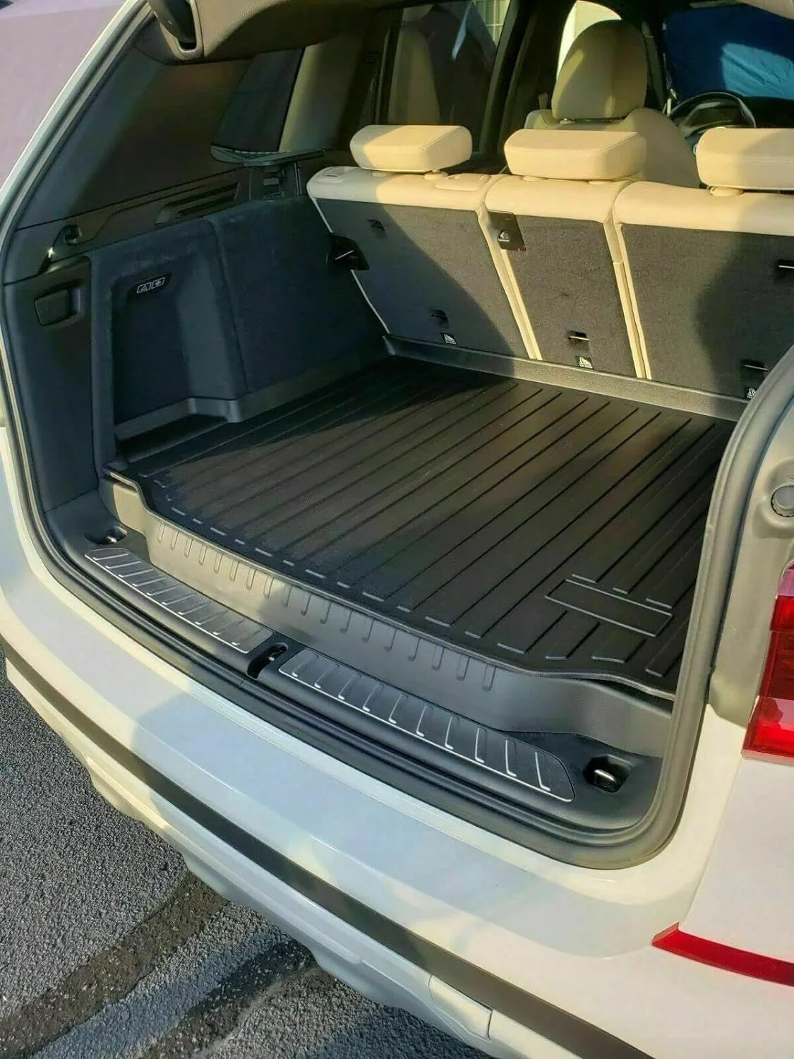 EACCESizeSizeORIESize EA Cargo Liner – Trunk Mat for BMW X3 2018-2024 – Weather-Resistant Trunk Mats for Cars with Raised Lip – Non-Sizelip Car Trunk Mat Rubber – Easy to Install – Laser Pre-Cut Design