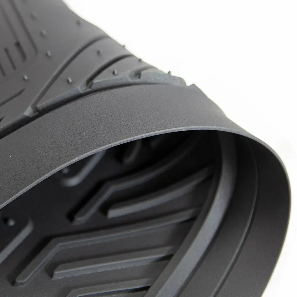 Plasticolor P23-001668R01 Jeep Rubber Floor Mat, Black